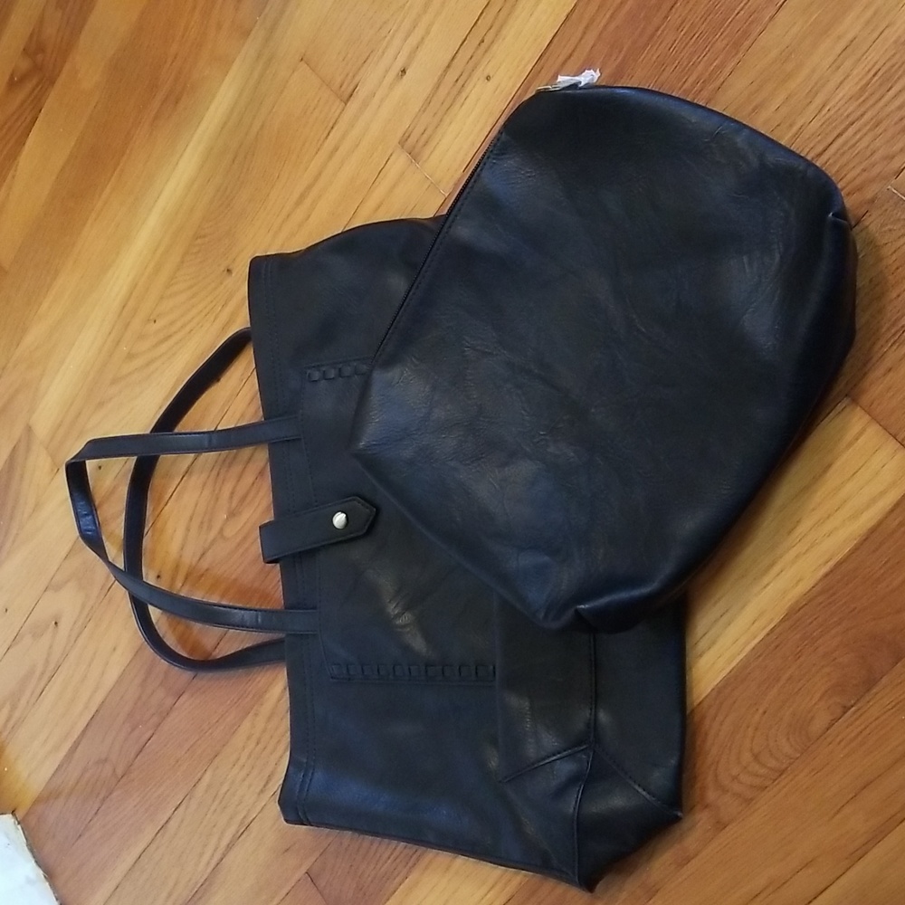 Tote w/ new make up bag